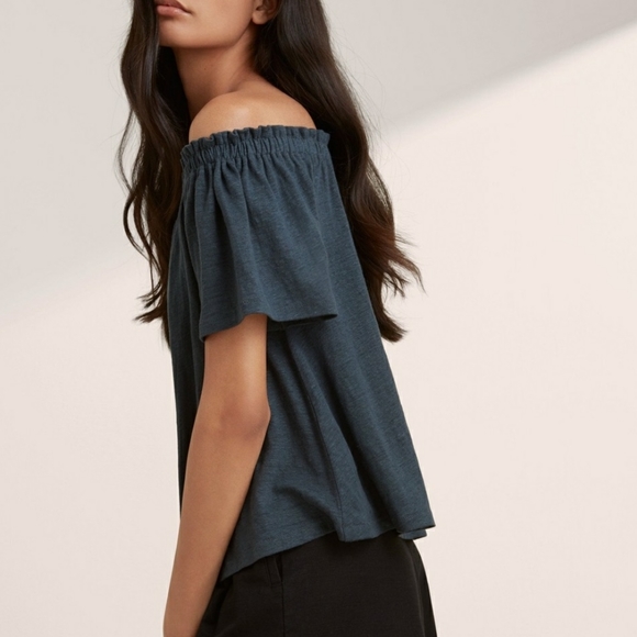 Aritzia Wilfred Off the Shoulder 'Sartre' Top, Made with 100% Linen Size Small - Picture 2 of 8
